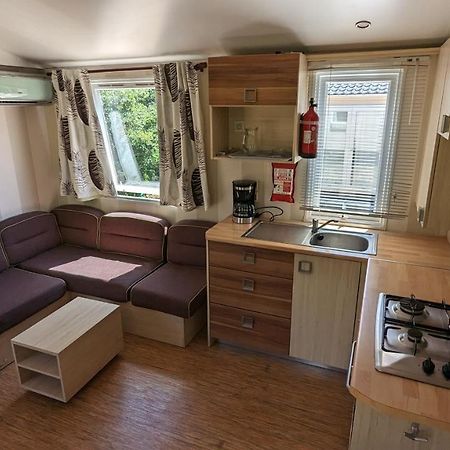 阿普特 Lubea Camping酒店 外观 照片